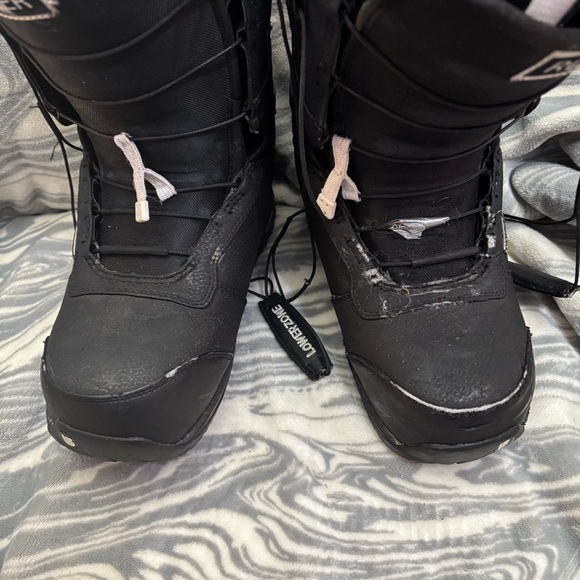 Burton Snowboarding boots. “Ruler”. Size 9. - Picture 6 of 11